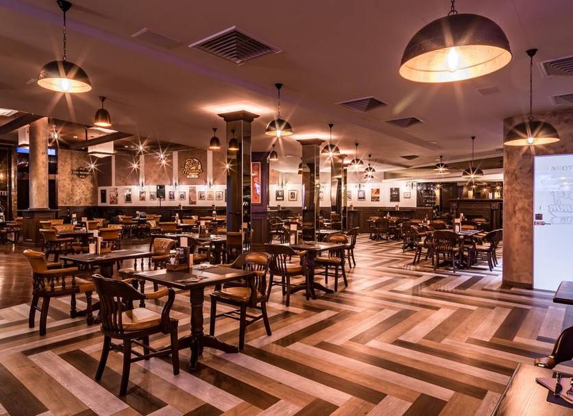 Restaurant Photo