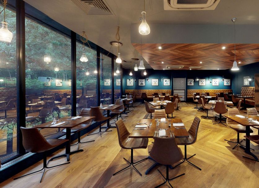 Restaurant Photo