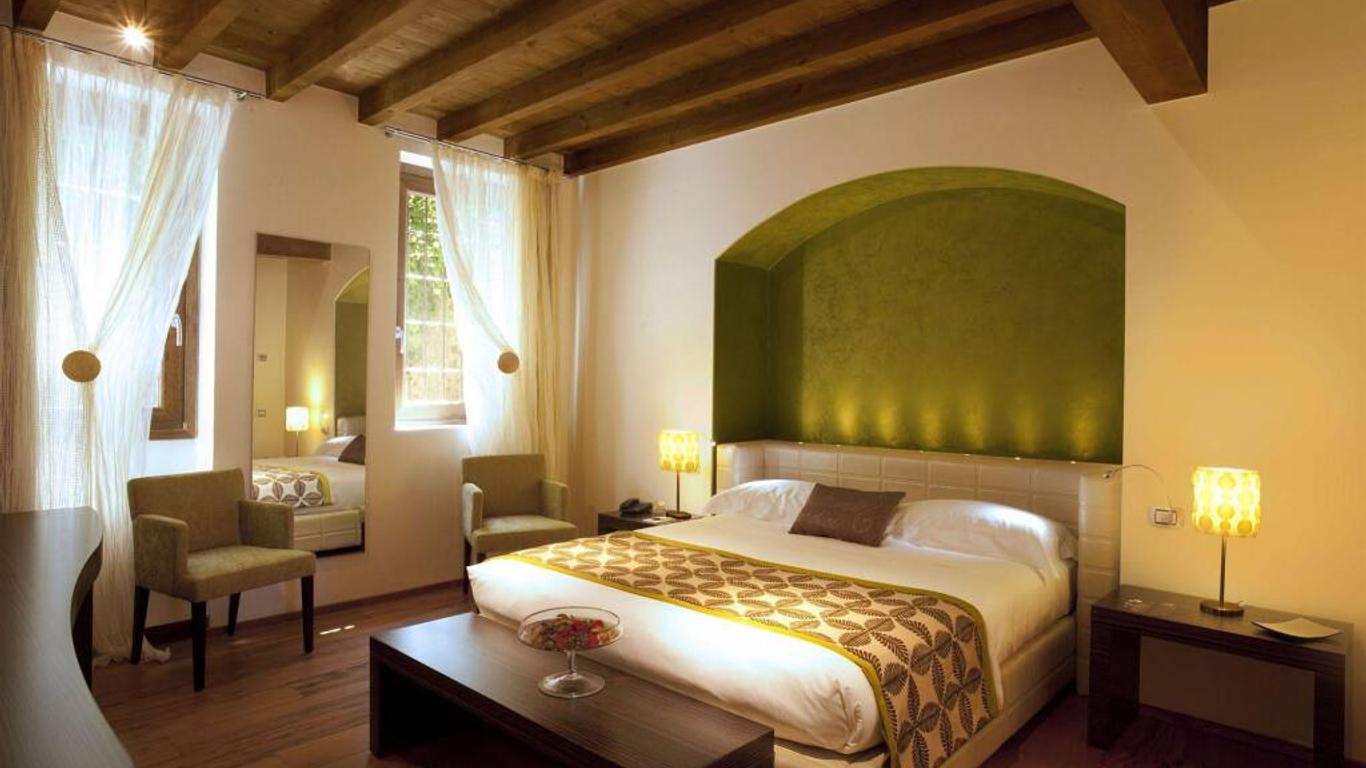 1711 Ti Sana Detox Retreat & Spa