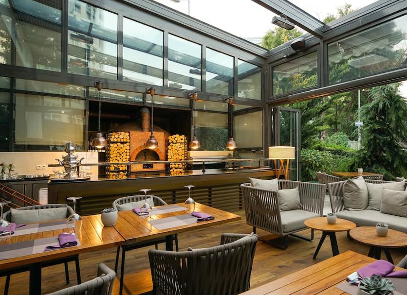 Restaurant Photo