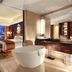 Minyoun Chengdu Dongda Hotel in Chengdu, guest room with freestanding bathtub and city view