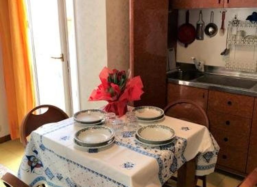 Dining room Photo