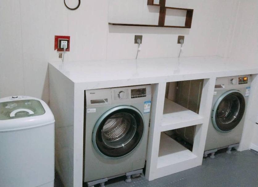 Laundry facility Photo
