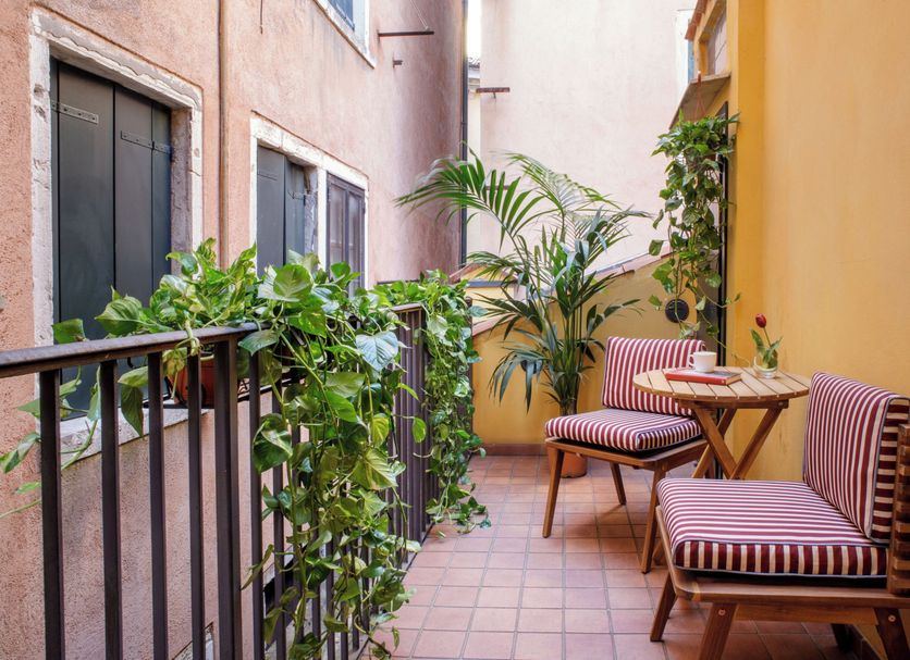 Balcony Photo