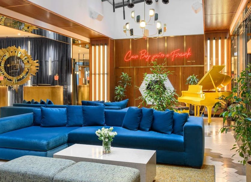 Lounge Photo