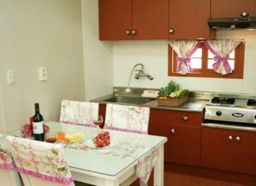 Kitchen Photo