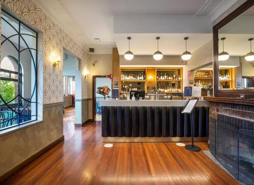 Bar Photo