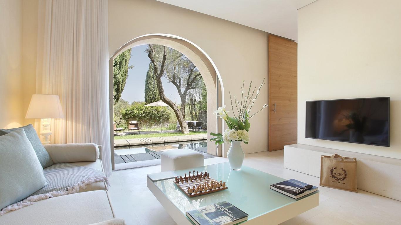 Suites and rooms at Saint-Tropez