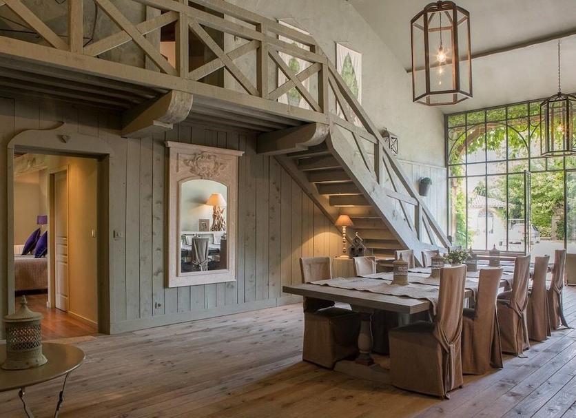 Dining room Photo