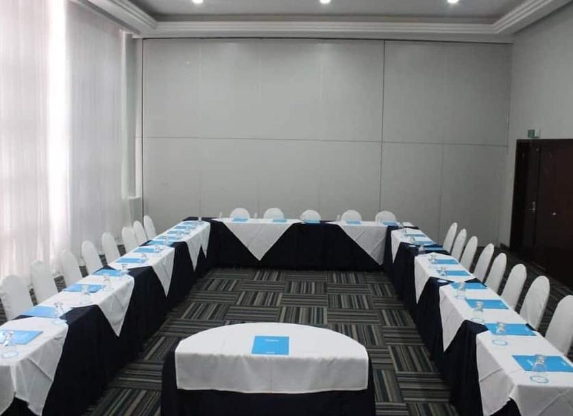 Conference room Photo