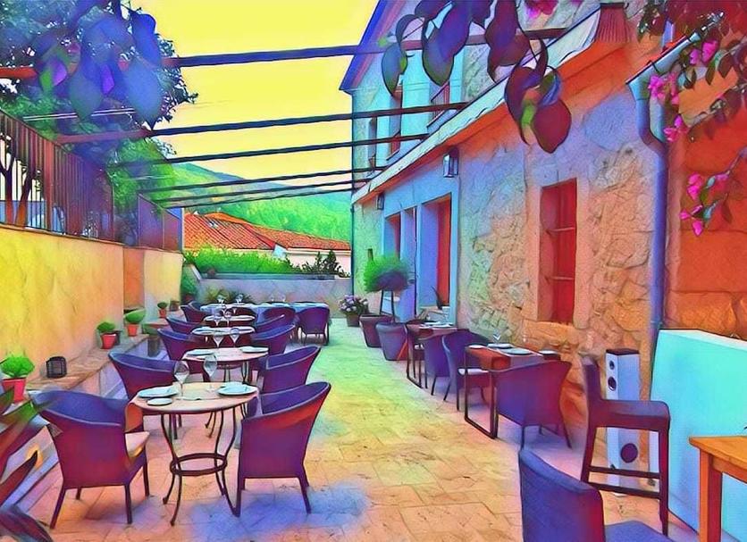 Restaurant Photo