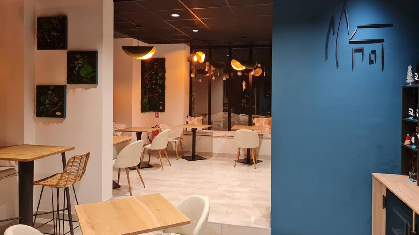Intense Boutik-Hôtel