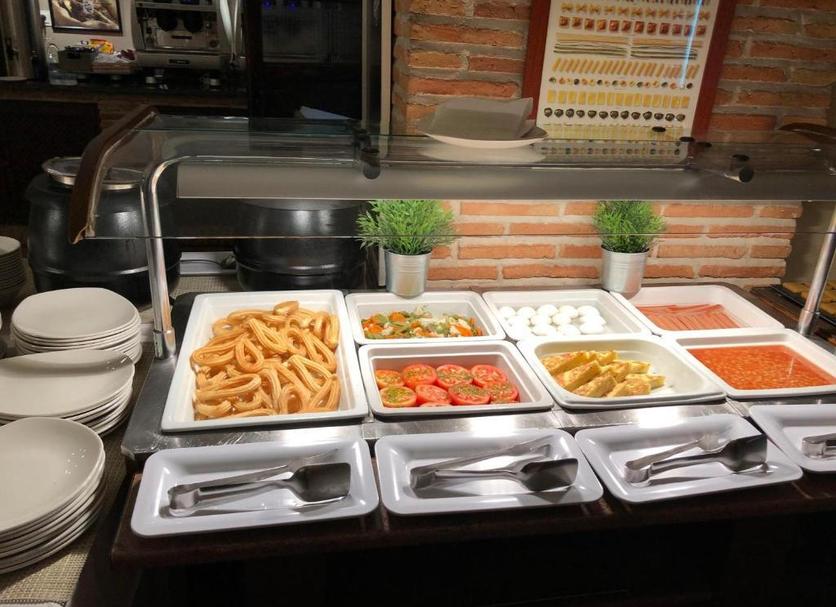 Buffet Photo