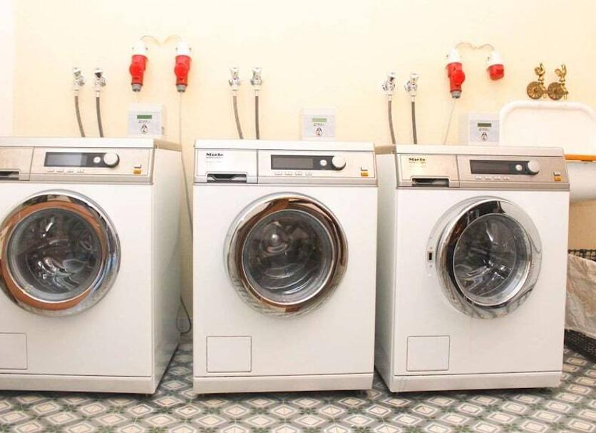 Laundry facility Photo
