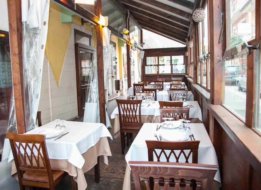 Restaurant Photo