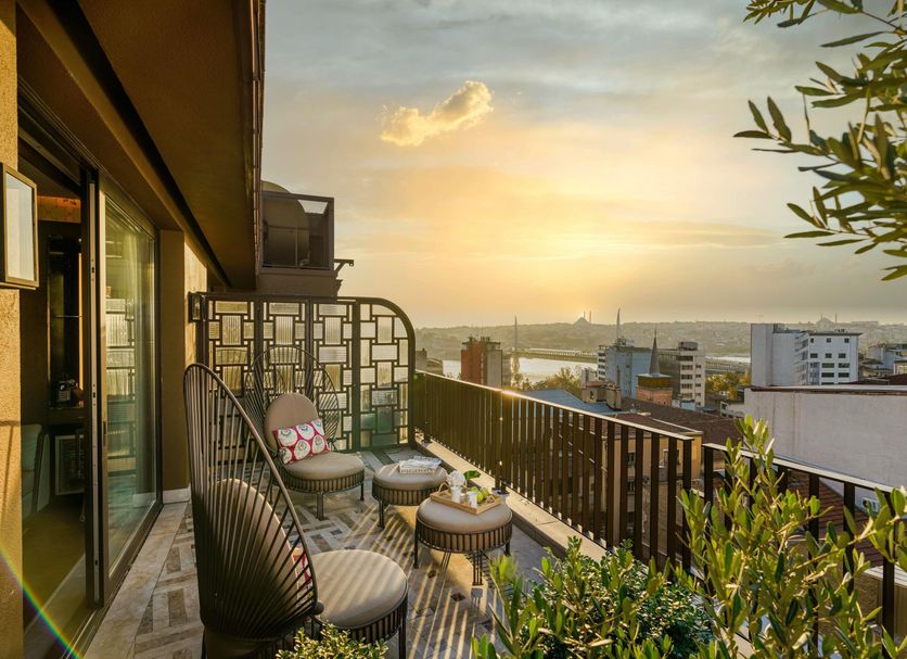 Balcony Photo