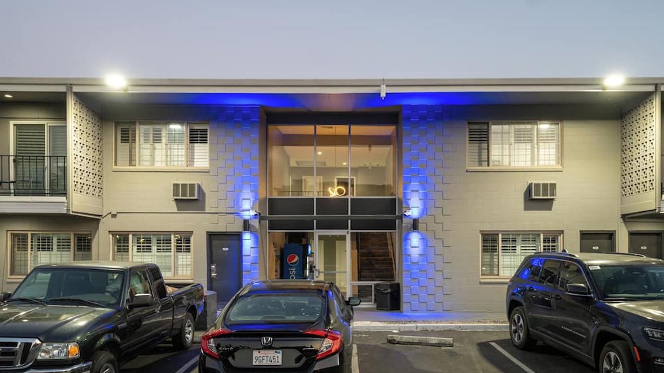Seaside Inn & Suites