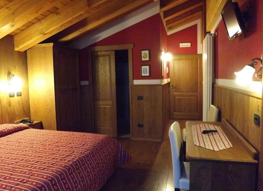 Bedroom Photo