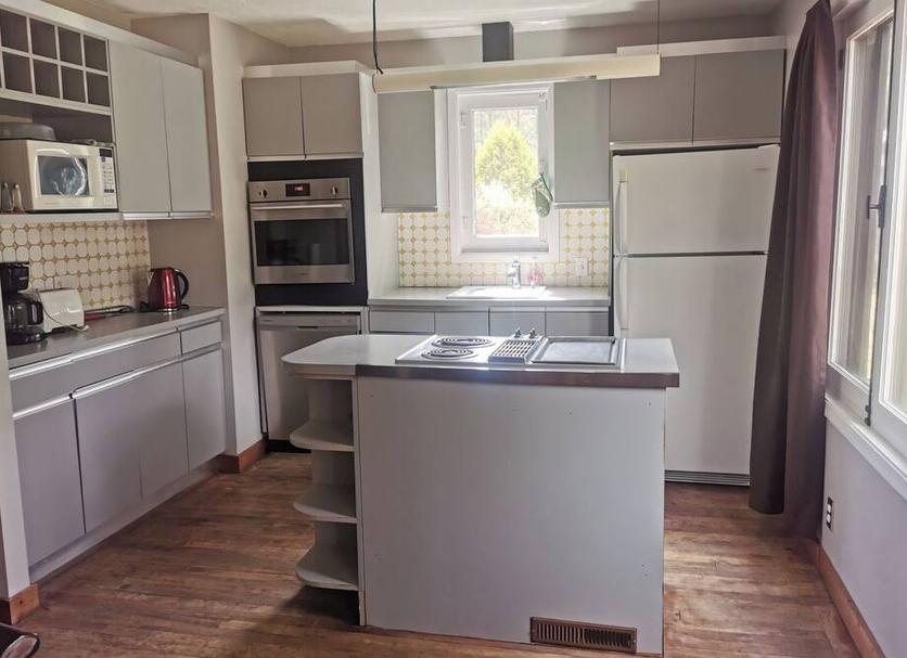 Kitchen Photo