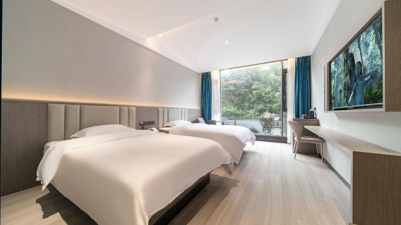 Mingkang Fashion Hotel
