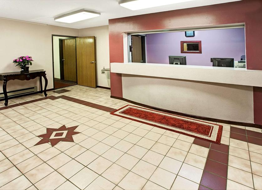 Front desk Photo