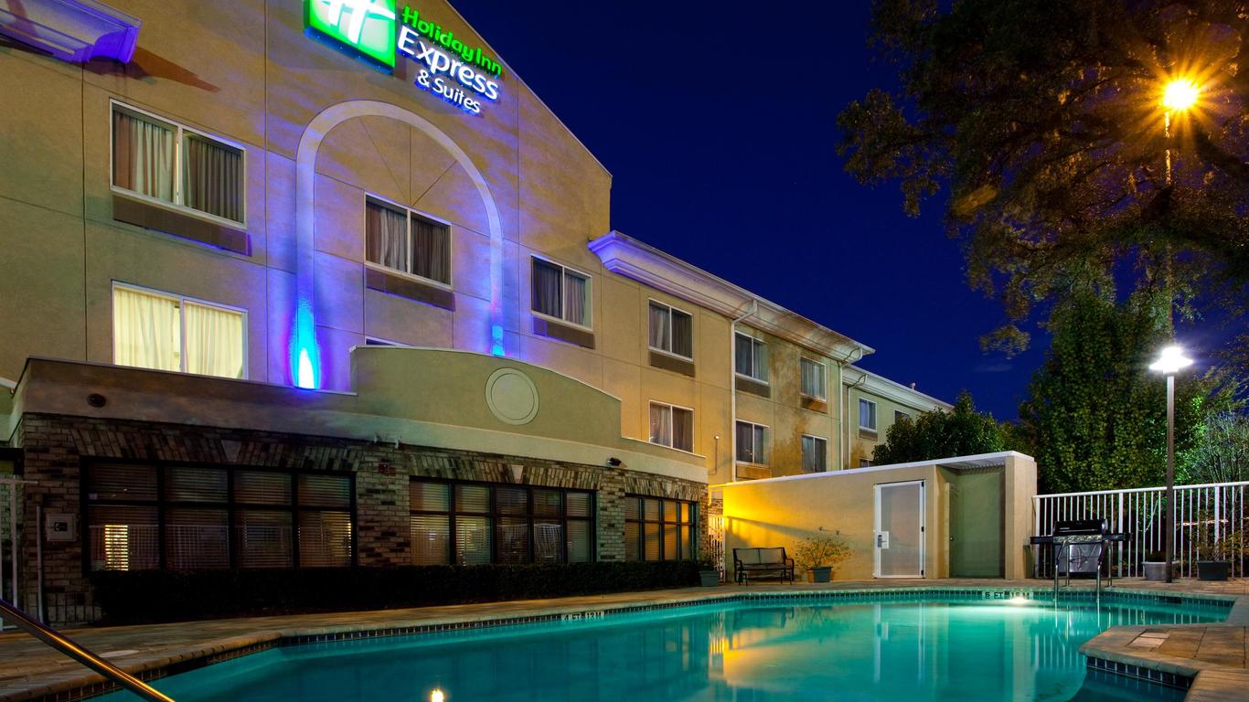 Holiday Inn Express & Suites Jacksonville - Blount Island