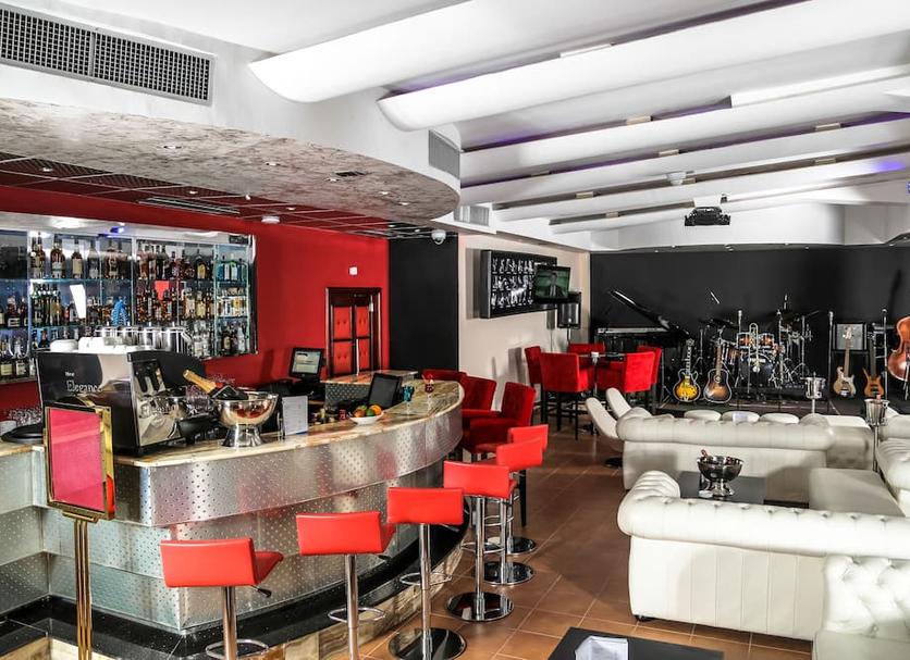 Bar Photo