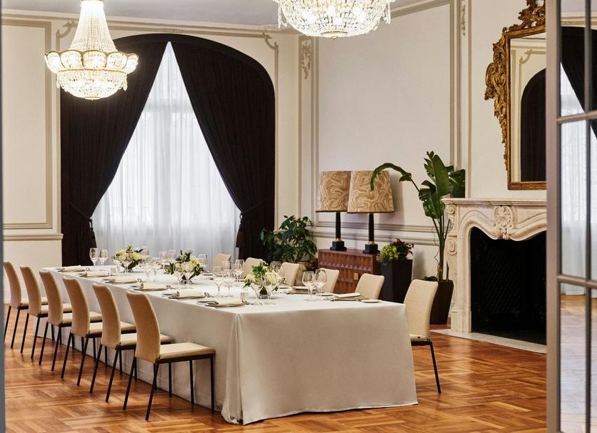 Banquet hall Photo