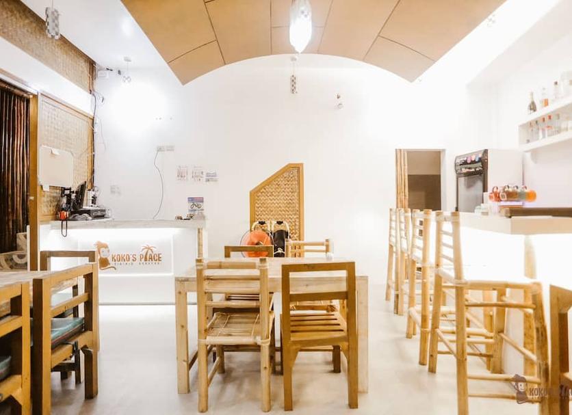 Dining room Photo