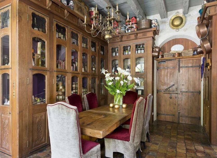 Dining room Photo