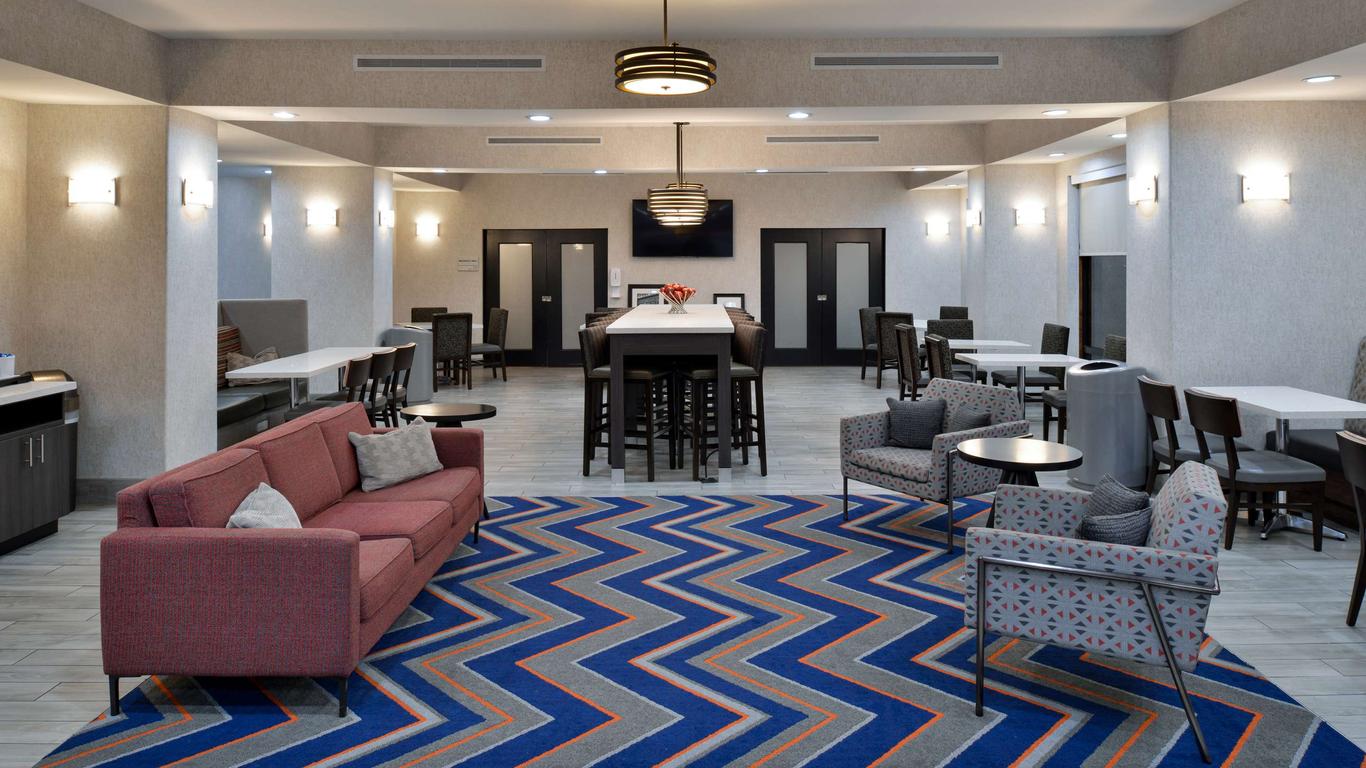 Hampton Inn Kansas City Northeast