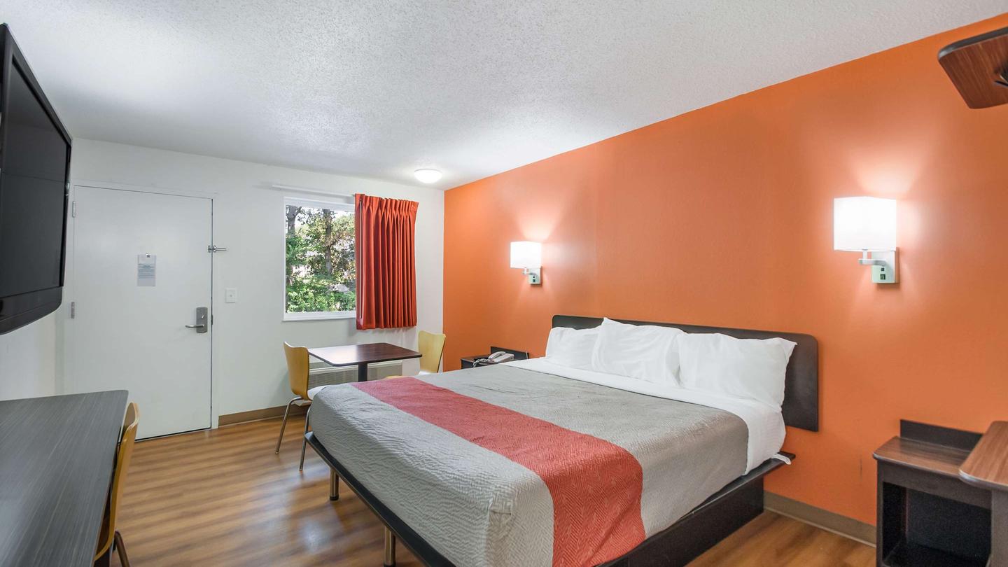 Motel 6 Odenton, MD - Fort Meade from $64. Fort Meade Hotel Deals