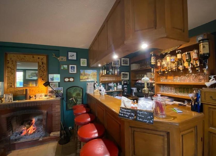 Bar Photo
