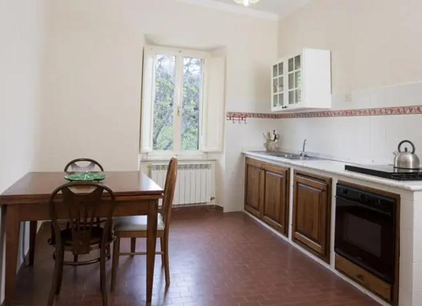 Kitchen Photo