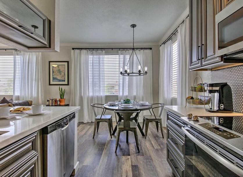 Kitchen Photo