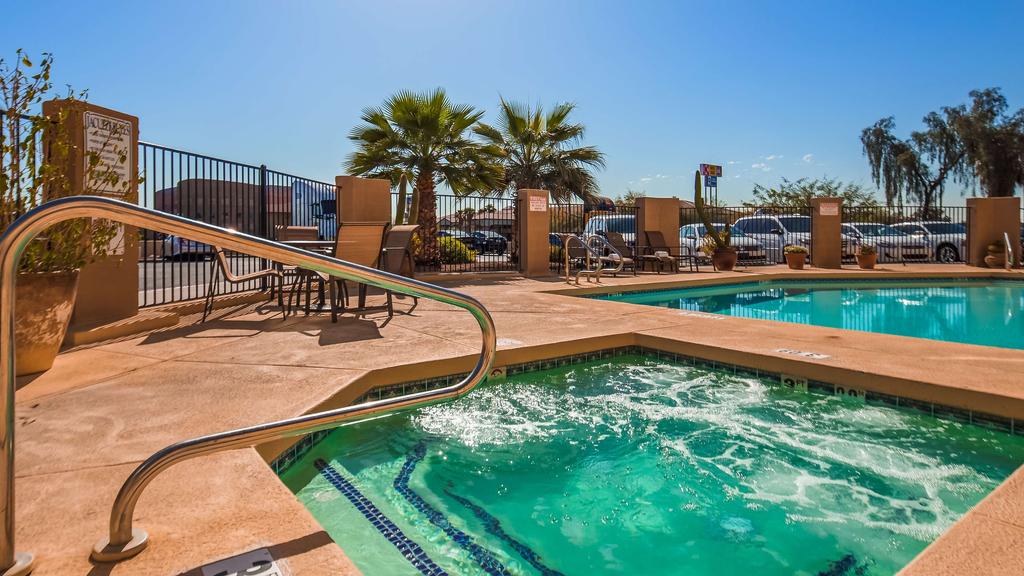 Best Western Tolleson Hotel from $115. Tolleson Hotel Deals & Reviews ...