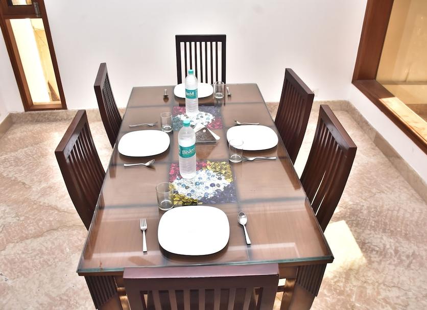 Dining room Photo
