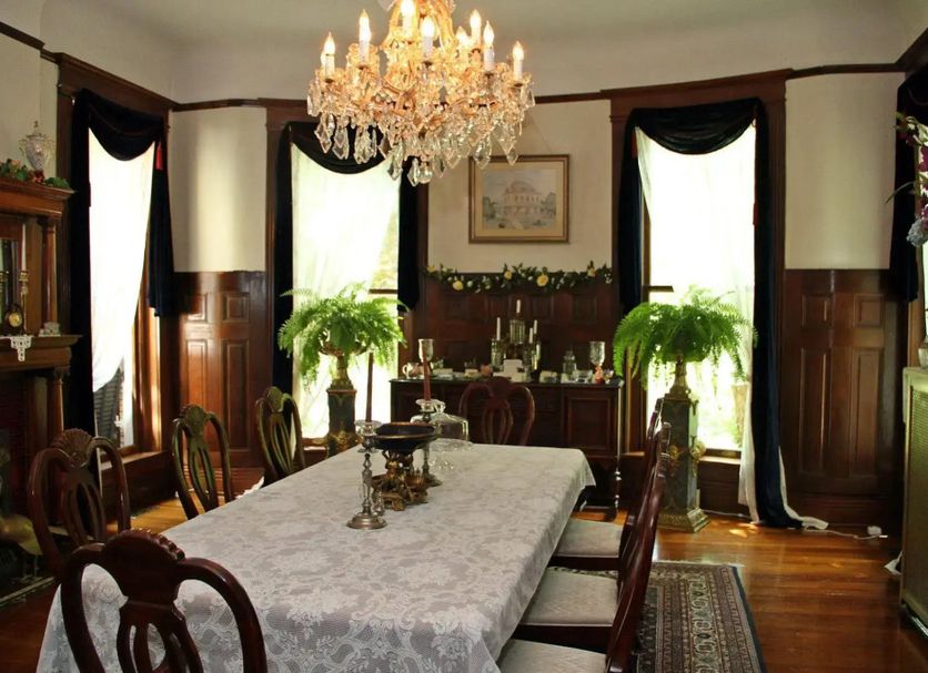 Dining room Photo
