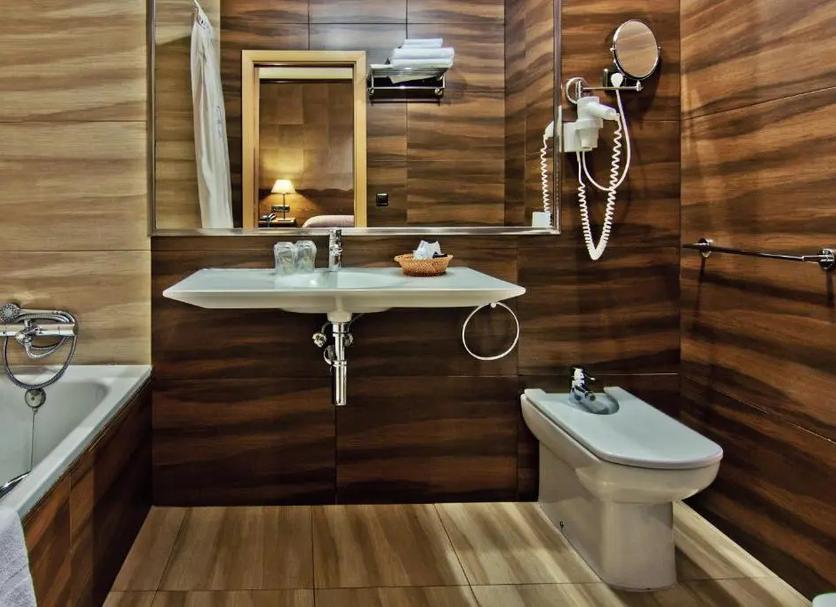 Bathroom Photo