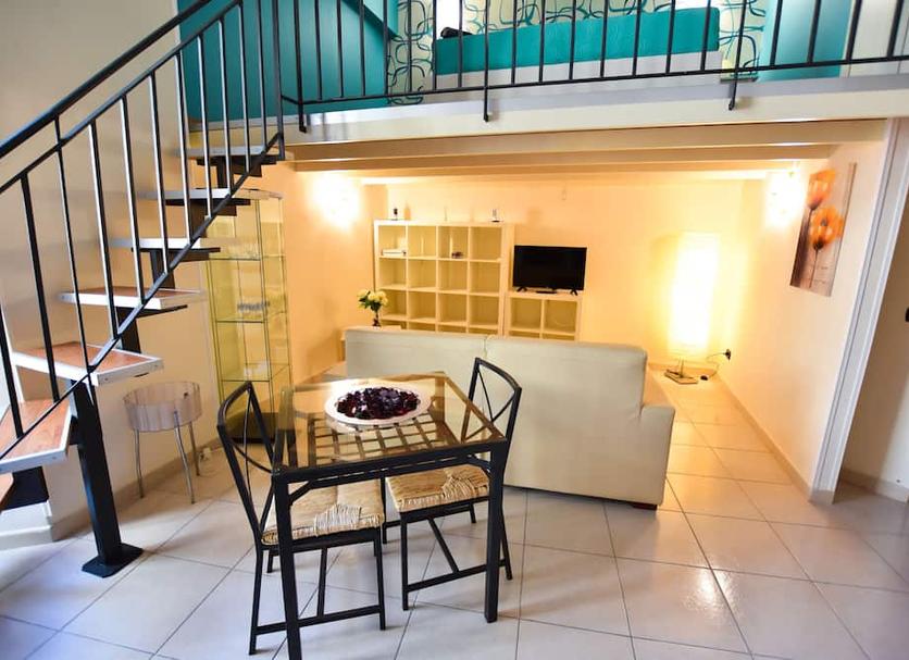 Dining room Photo