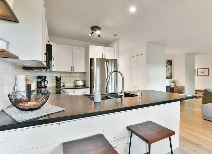 Kitchen Photo