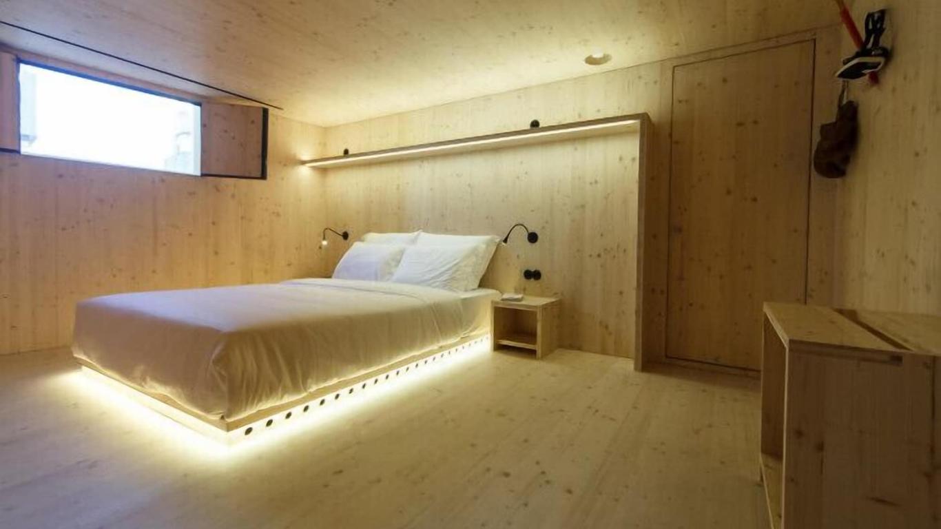 Zero Box Lodge Porto