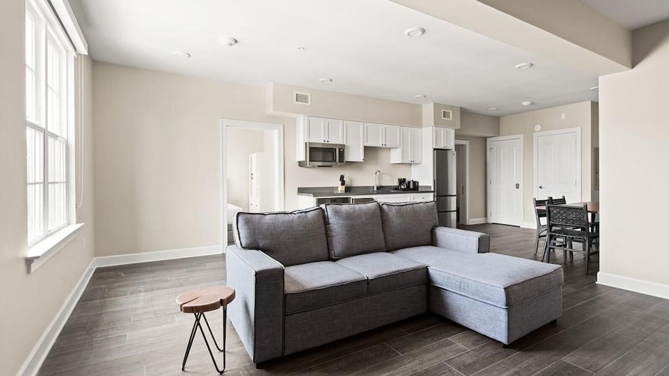Bywater Suite Hotel