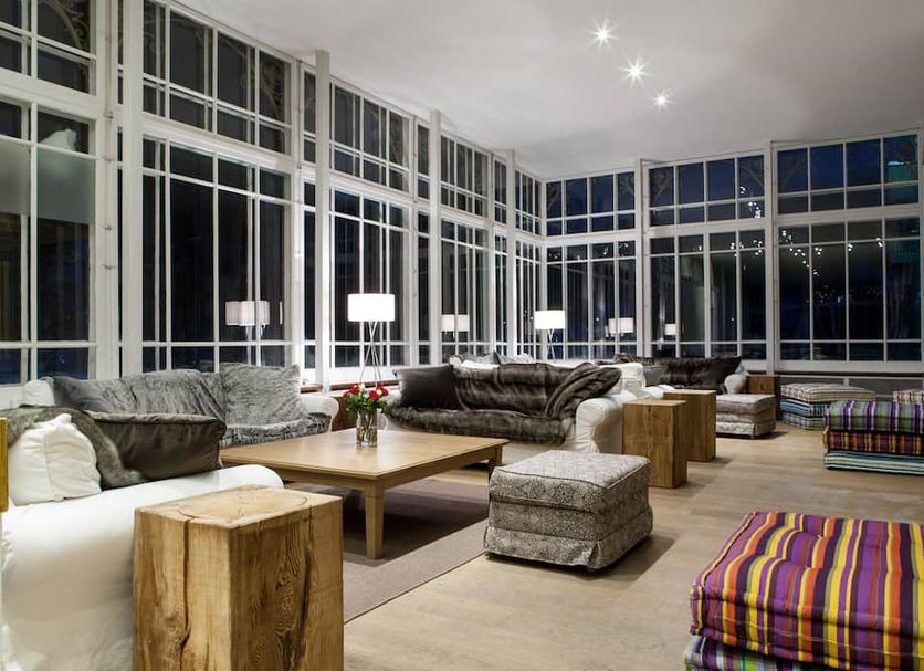Lounge Photo
