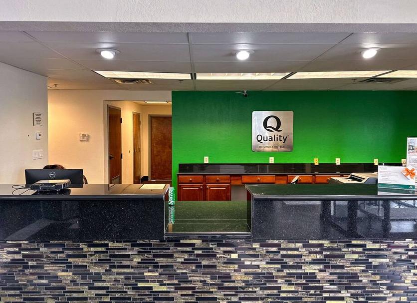 Front desk Photo
