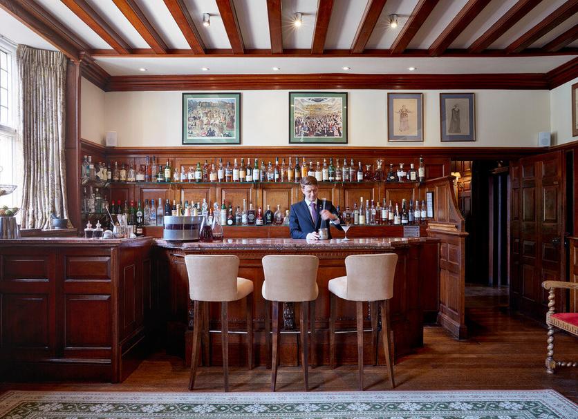 Bar Photo