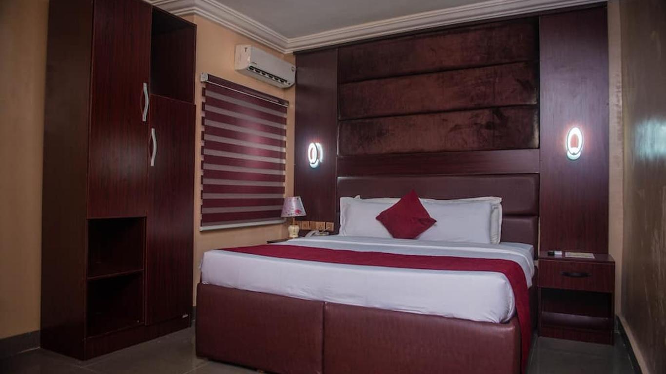 Delano Hotel And Suites