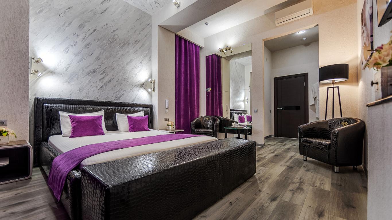 Alex Hotel on Zvezdnaya