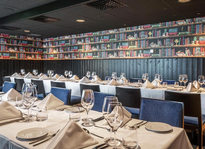 Restaurant Photo