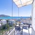 Afroditi Apartments, Makry Gialos: balcony with table and chairs overlooking the sea